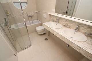 Гостевой дом Apartments and rooms Villa Santa Vita Петровац Апартаменты с 1 спальней-8