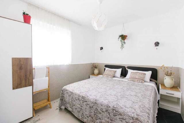 Гостевой дом Apartments and rooms Villa Santa Vita Петровац-15